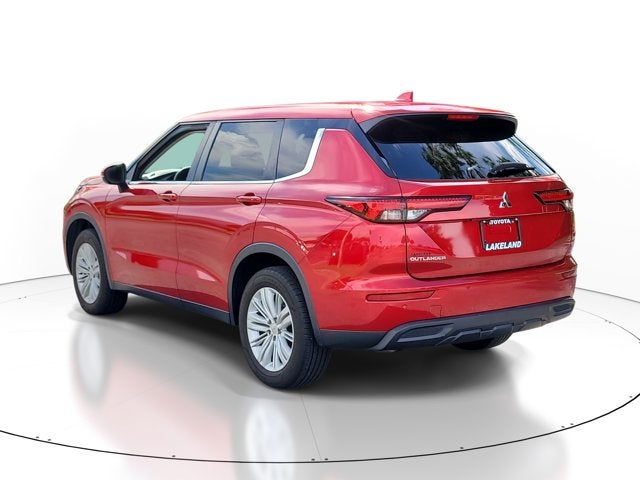 2022 Mitsubishi Outlander ES