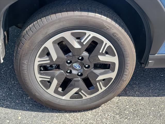 2025 Subaru Forester Base