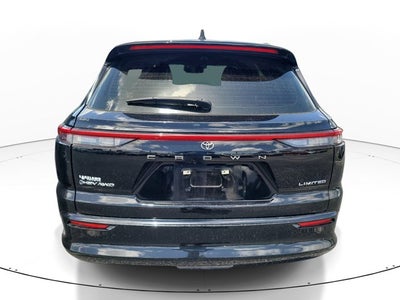 2025 Toyota Crown Signia XLE