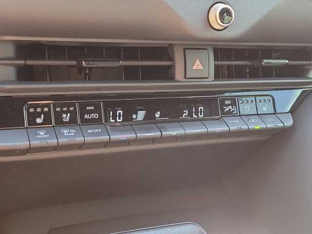 2025 Toyota Toyota Crown Signia Limited