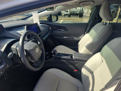 2025 Toyota PRIUS XLE