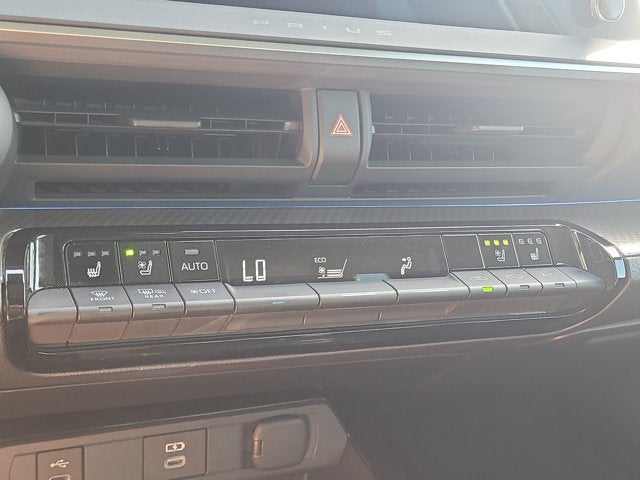 2025 Toyota Prius LE