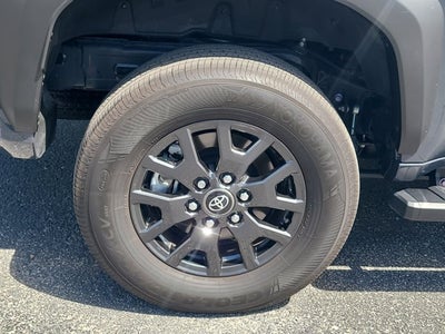 2025 Toyota 4RUNNER SR5
