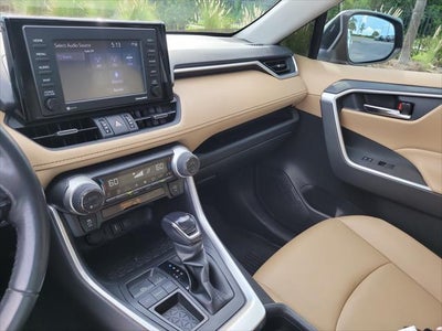 2021 Toyota RAV4 XLE Premium