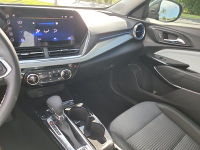 2025 Chevrolet Trax LT