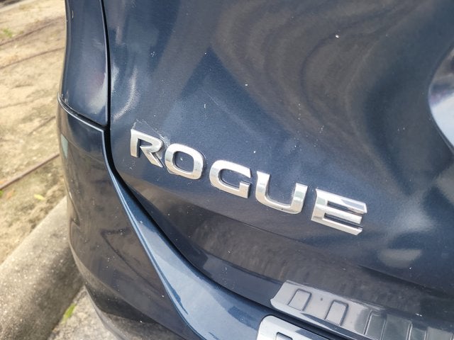 2016 Nissan Rogue Base