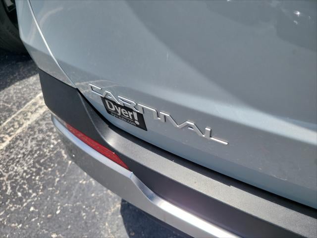 2025 Kia Carnival SX