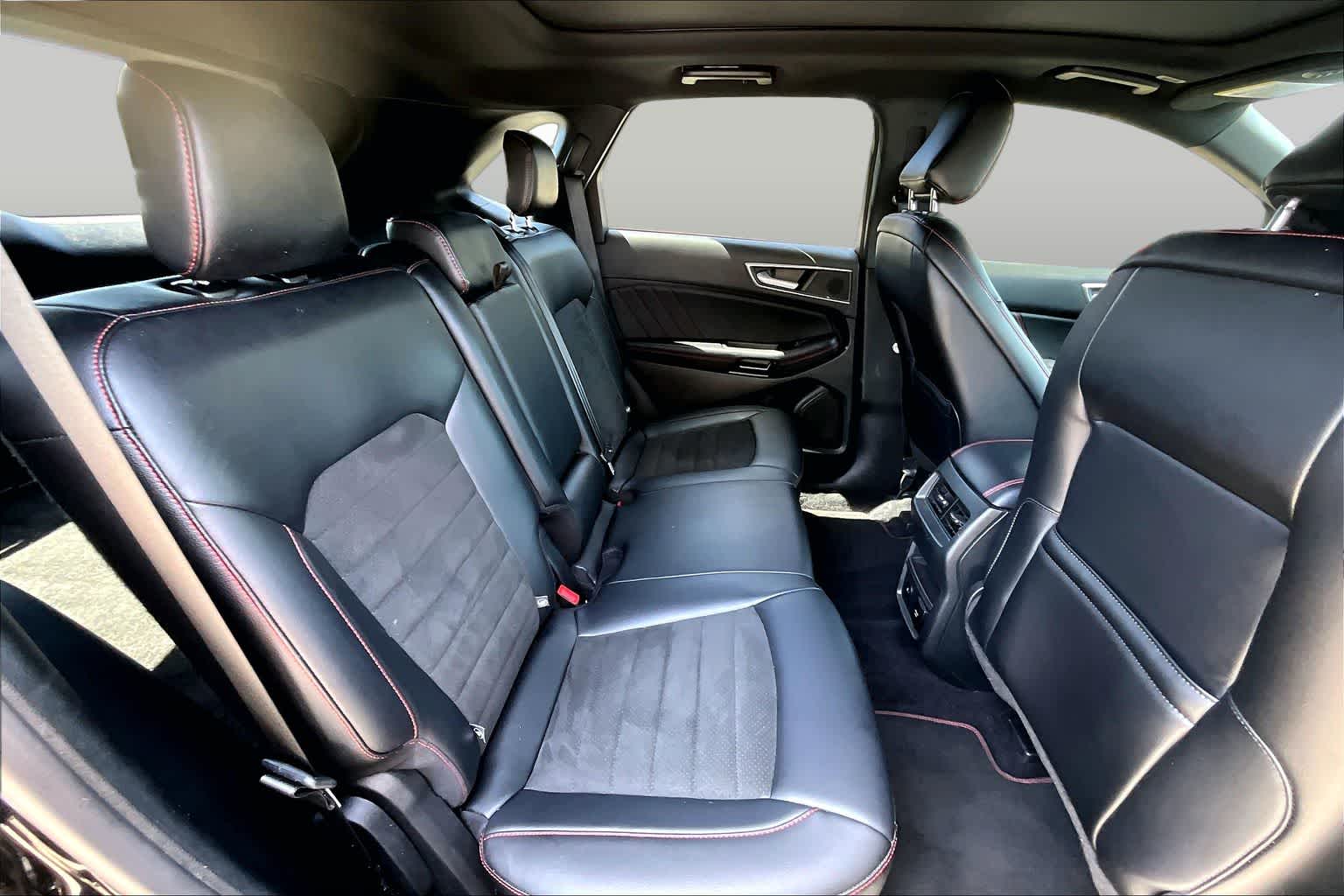 2022 Ford Edge ST-Line