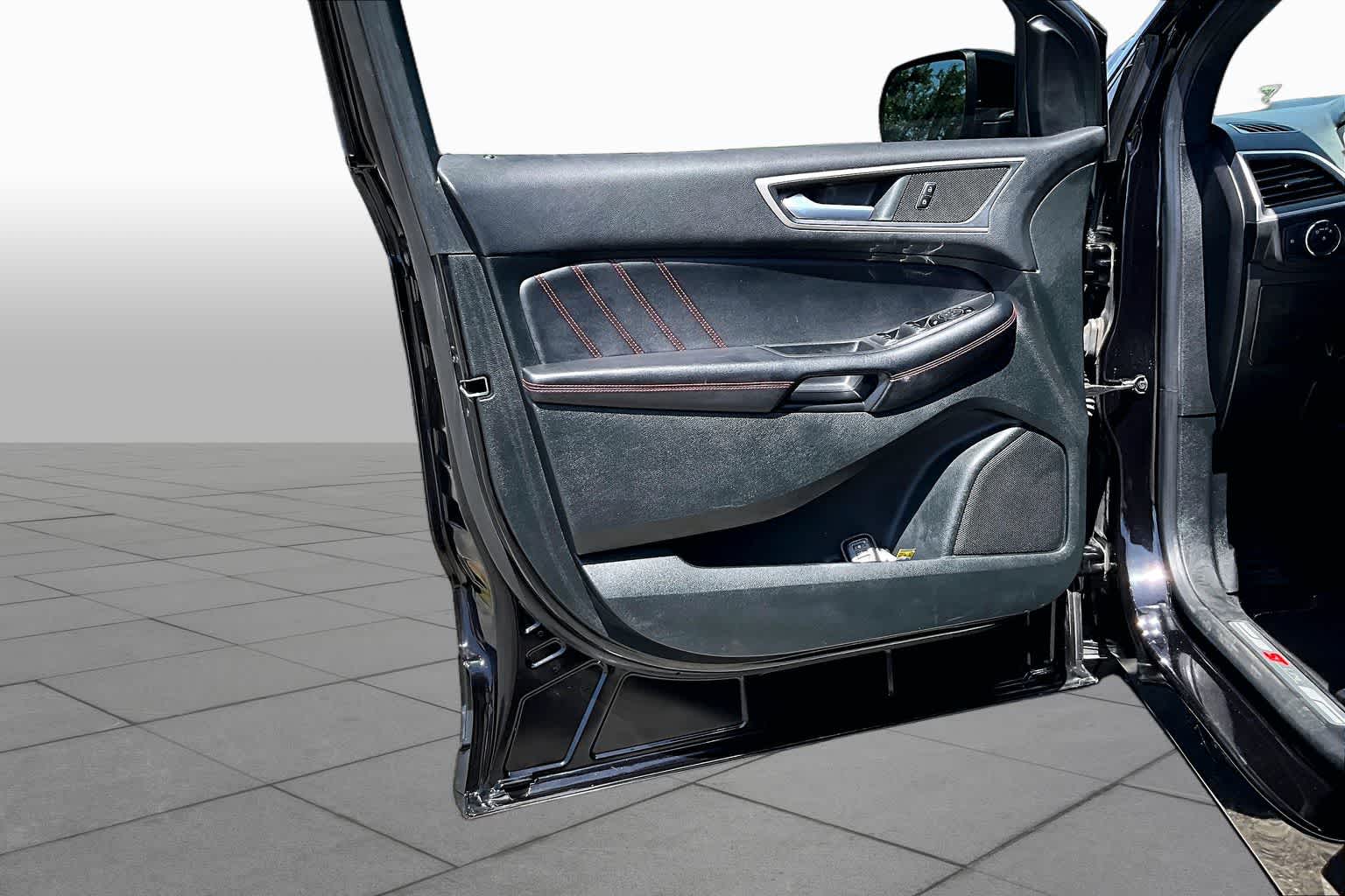 2022 Ford Edge ST-Line