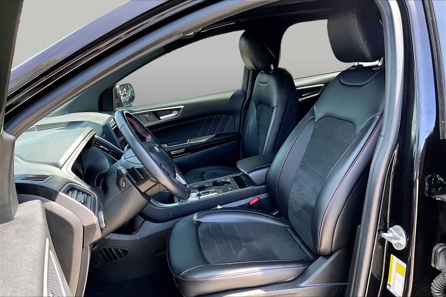 2022 Ford Edge ST-Line