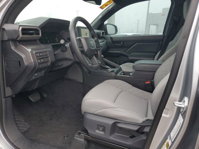 2025 Toyota Tacoma 4WD SR5