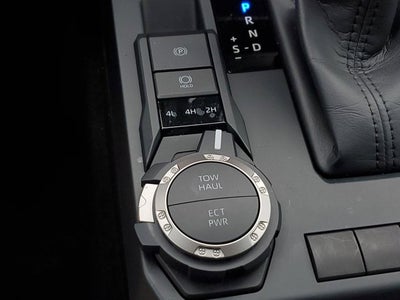 2025 Toyota Tacoma 4WD SR5