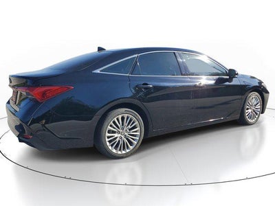 2022 Toyota Avalon Hybrid Limited