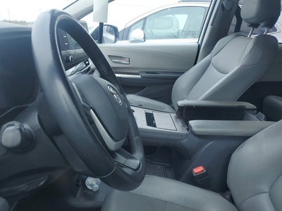 2022 Toyota Sienna XLE