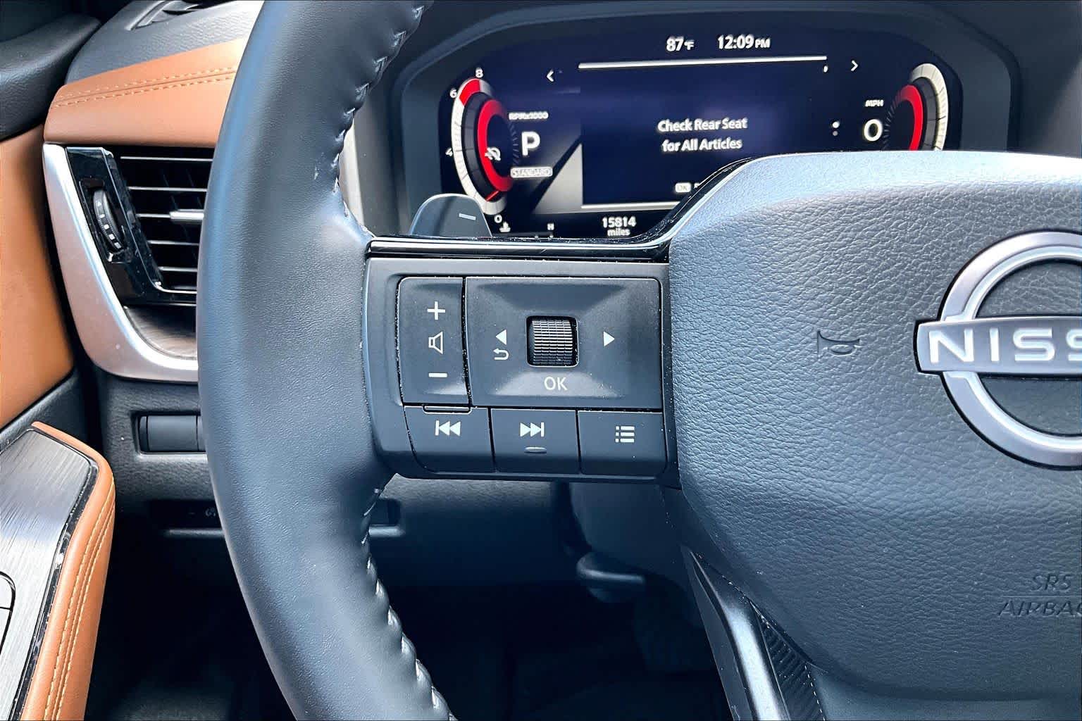 2025 Nissan Rogue Platinum