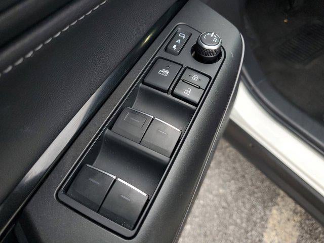 2022 Toyota Venza LE