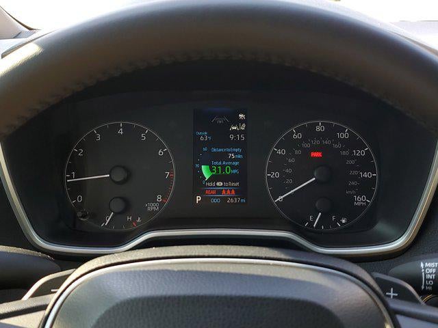 2025 Toyota Corolla Hatchback SE