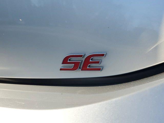 2023 Toyota Corolla Hatchback SE