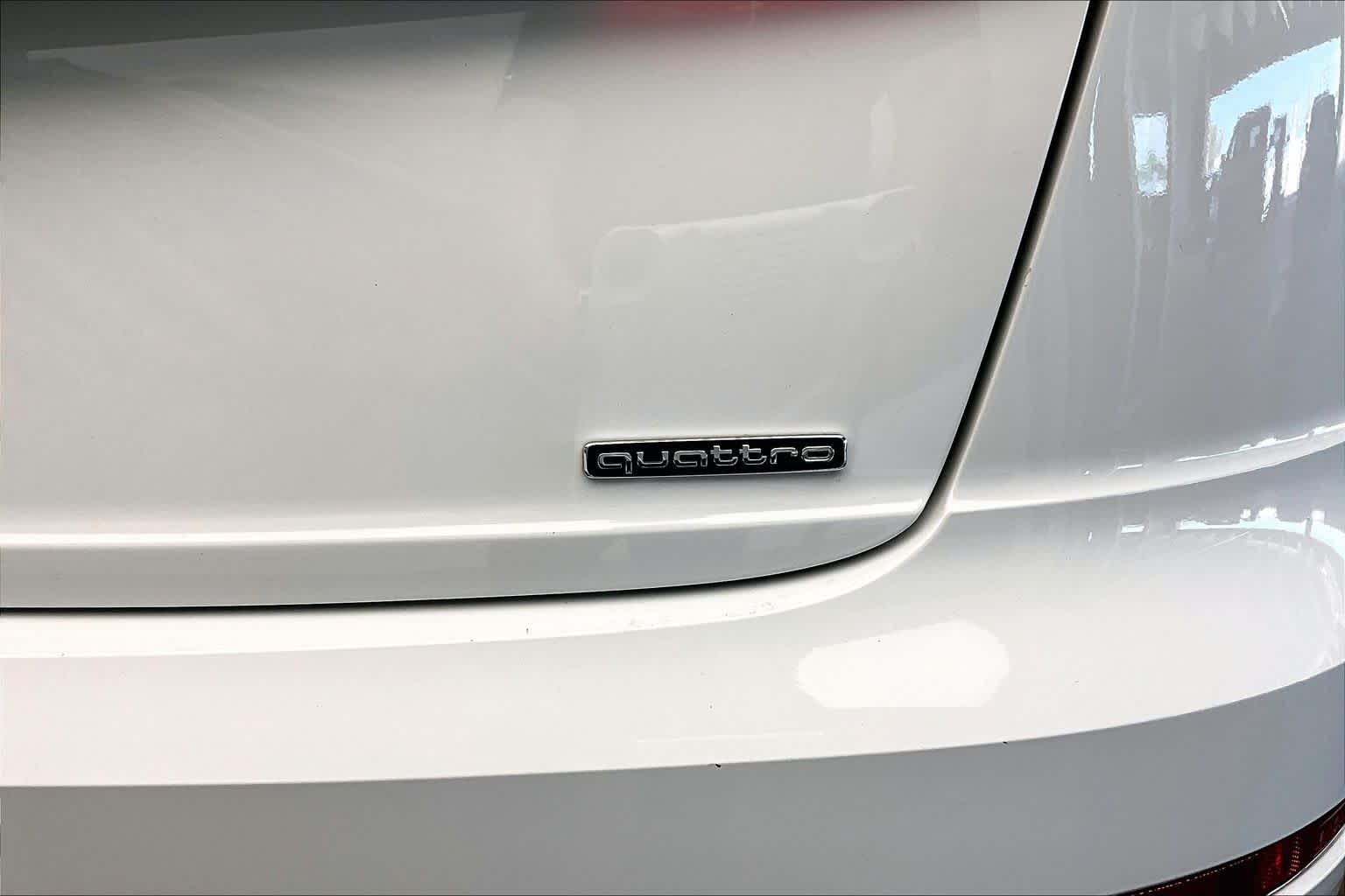 2023 Audi Q8 Premium