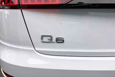 2023 Audi Q8 Premium