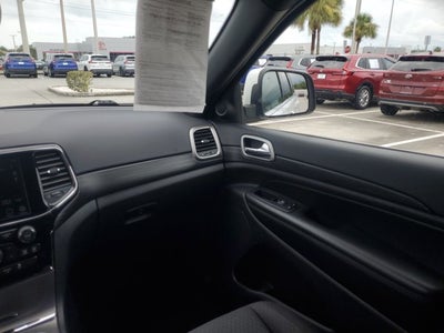 2019 Jeep Grand Cherokee Laredo E