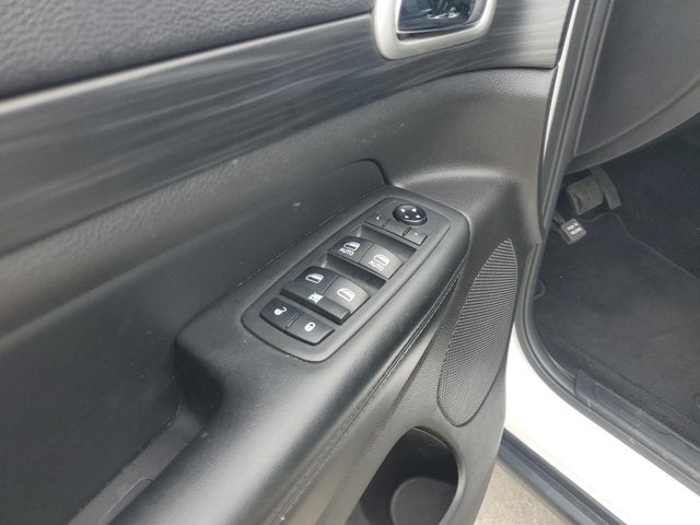 2019 Jeep Grand Cherokee Laredo E