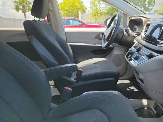 2017 Chrysler Pacifica Touring