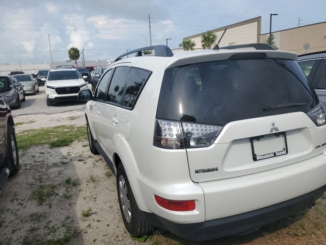 2012 Mitsubishi Outlander ES