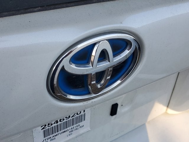 2021 Toyota Prius L Eco