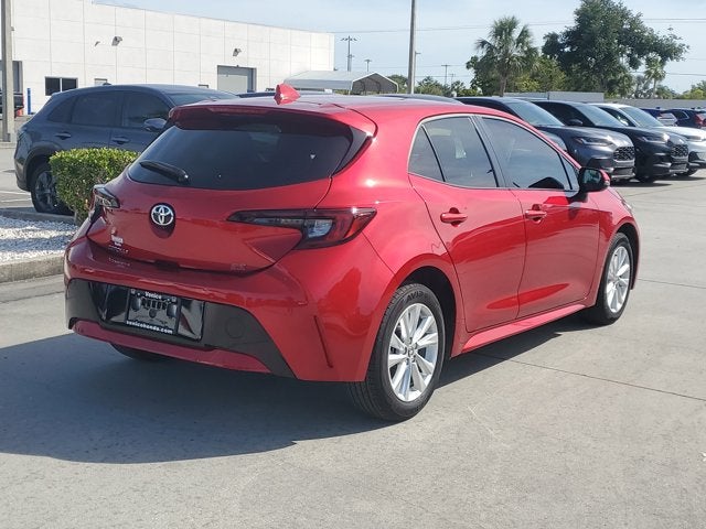 2025 Toyota Corolla Hatchback SE