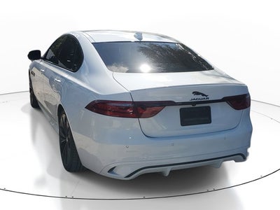 2024 Jaguar XF R-Dynamic SE