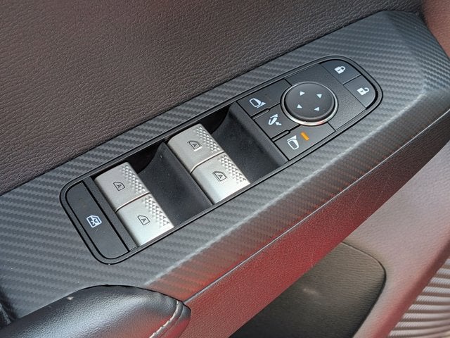 2023 Mitsubishi Outlander PHEV SE