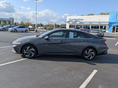 2025 Hyundai Elantra Hybrid Limited