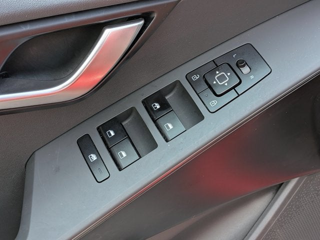 2025 Kia Niro LX