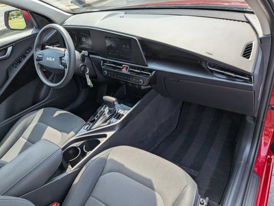 2025 Kia Niro LX