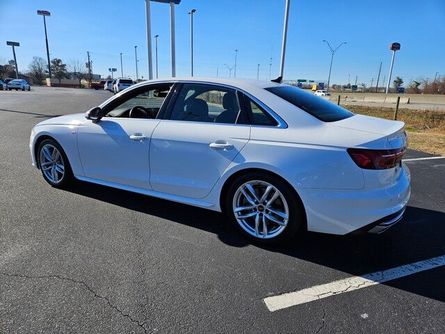 2023 Audi A4 45 S line Premium Plus