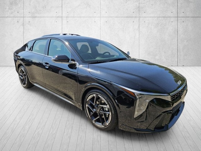 2025 Kia K4 GT-Line AT's photo