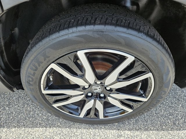2022 Honda Pilot Touring 8-Passenger