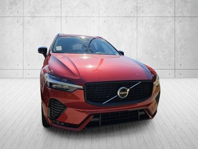 2023 Volvo XC60 Plus Dark Theme