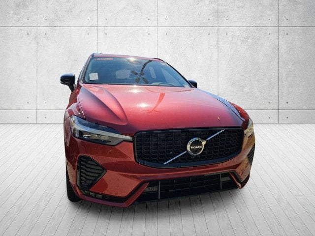 2023 Volvo XC60 Plus Dark Theme