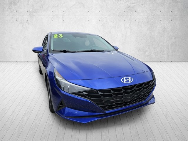 2023 Hyundai Elantra SE