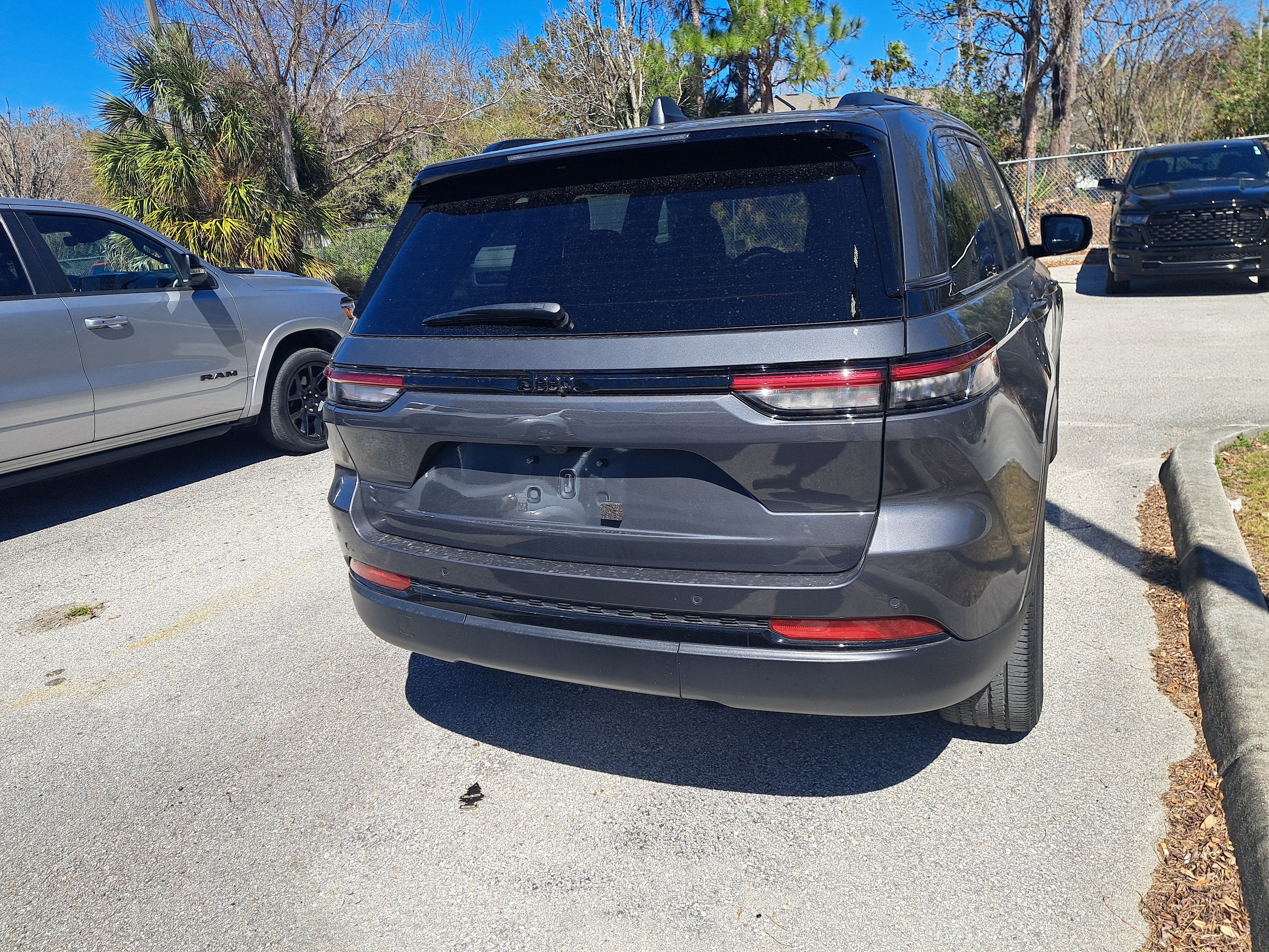 2023 Jeep Grand Cherokee Altitude