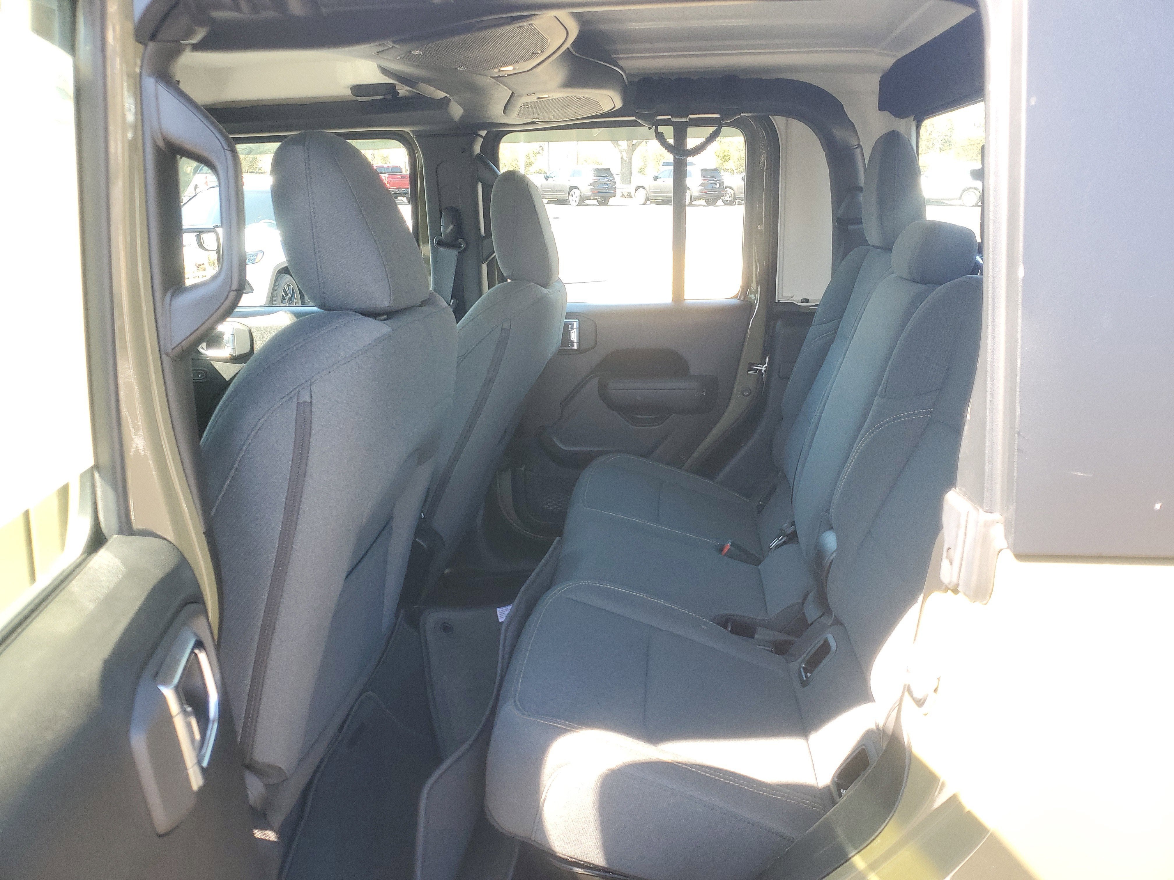 2025 Jeep Gladiator Sport