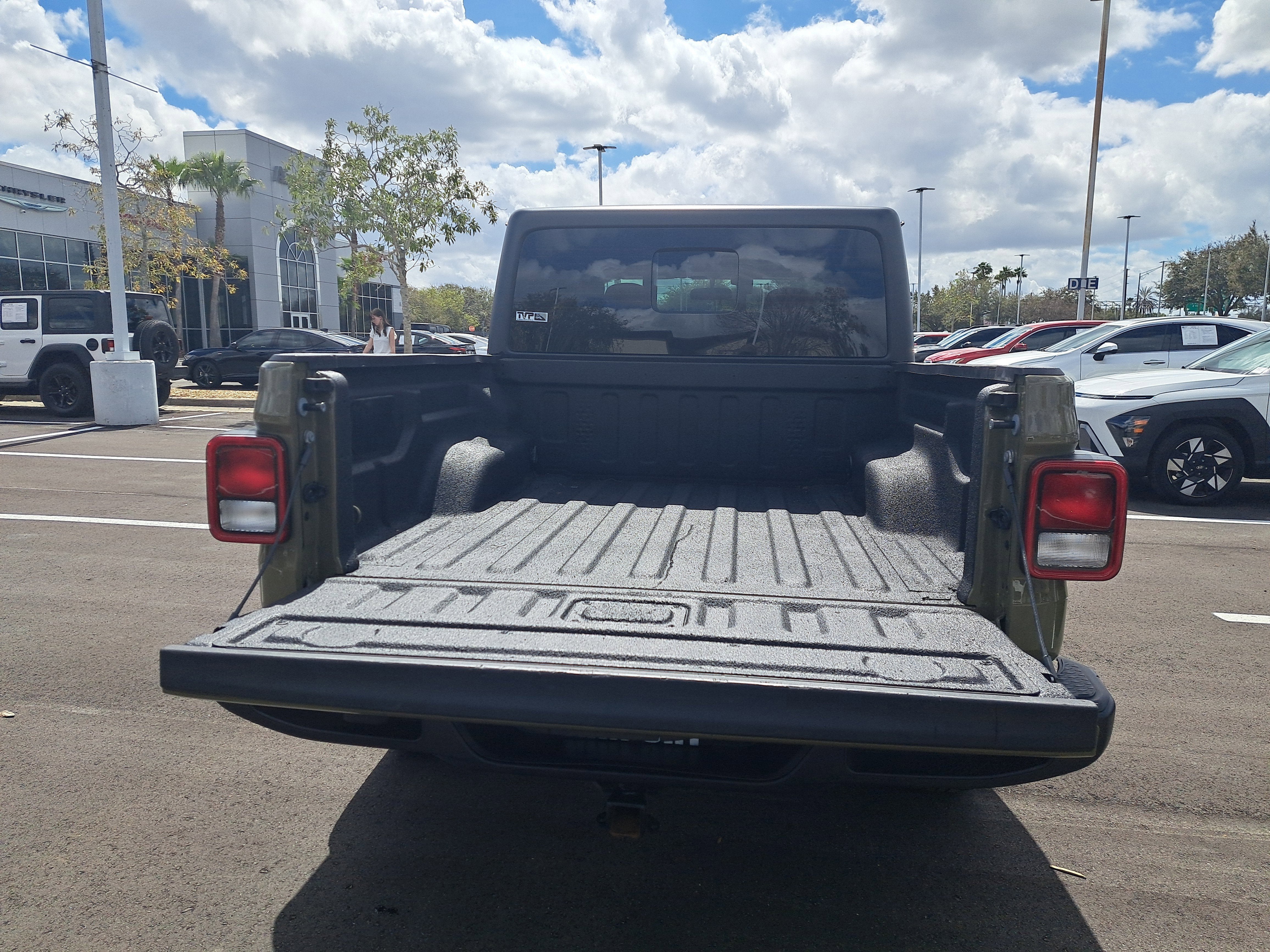2025 Jeep Gladiator Sport