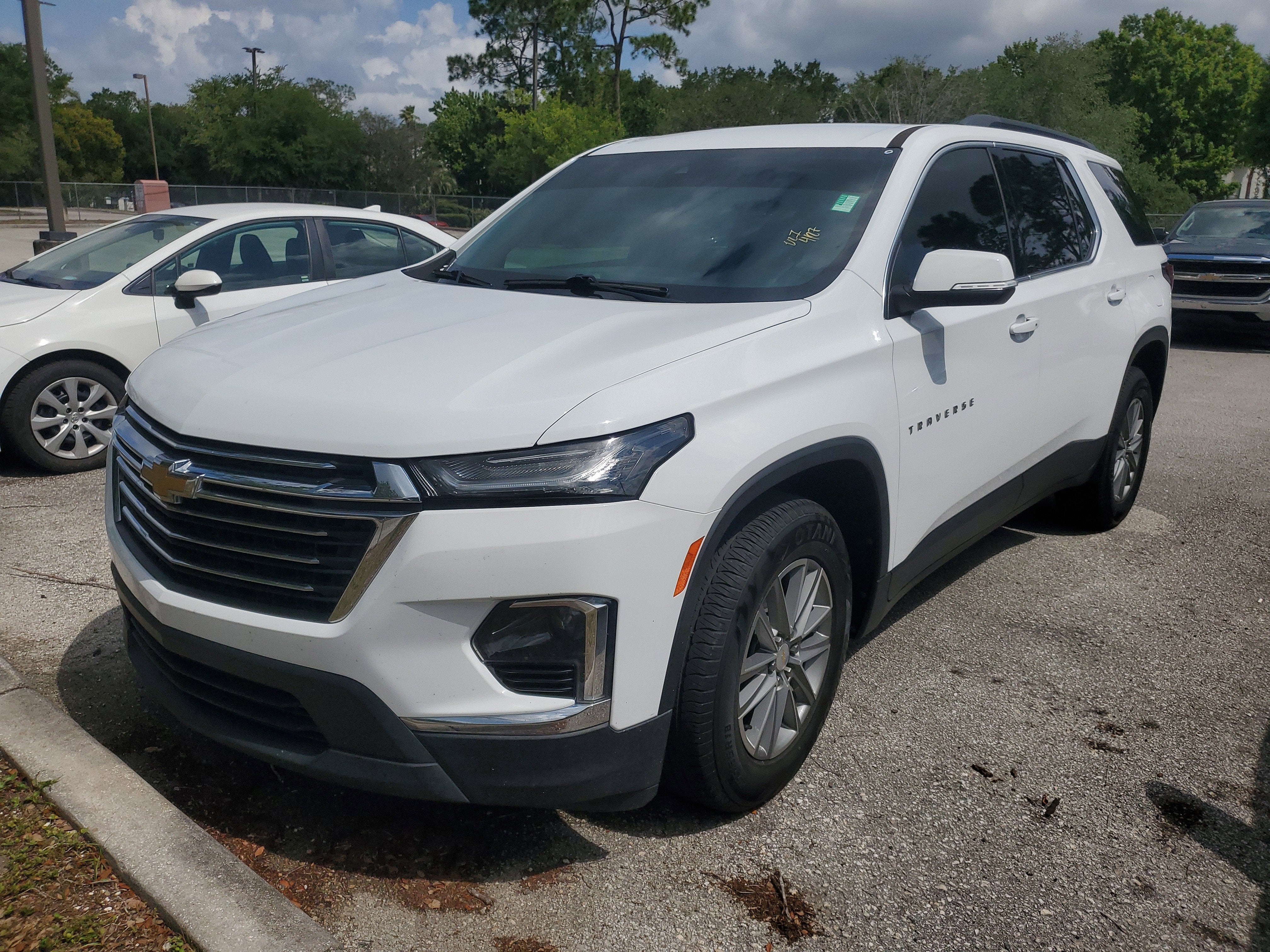 2023 Chevrolet Traverse LT Cloth