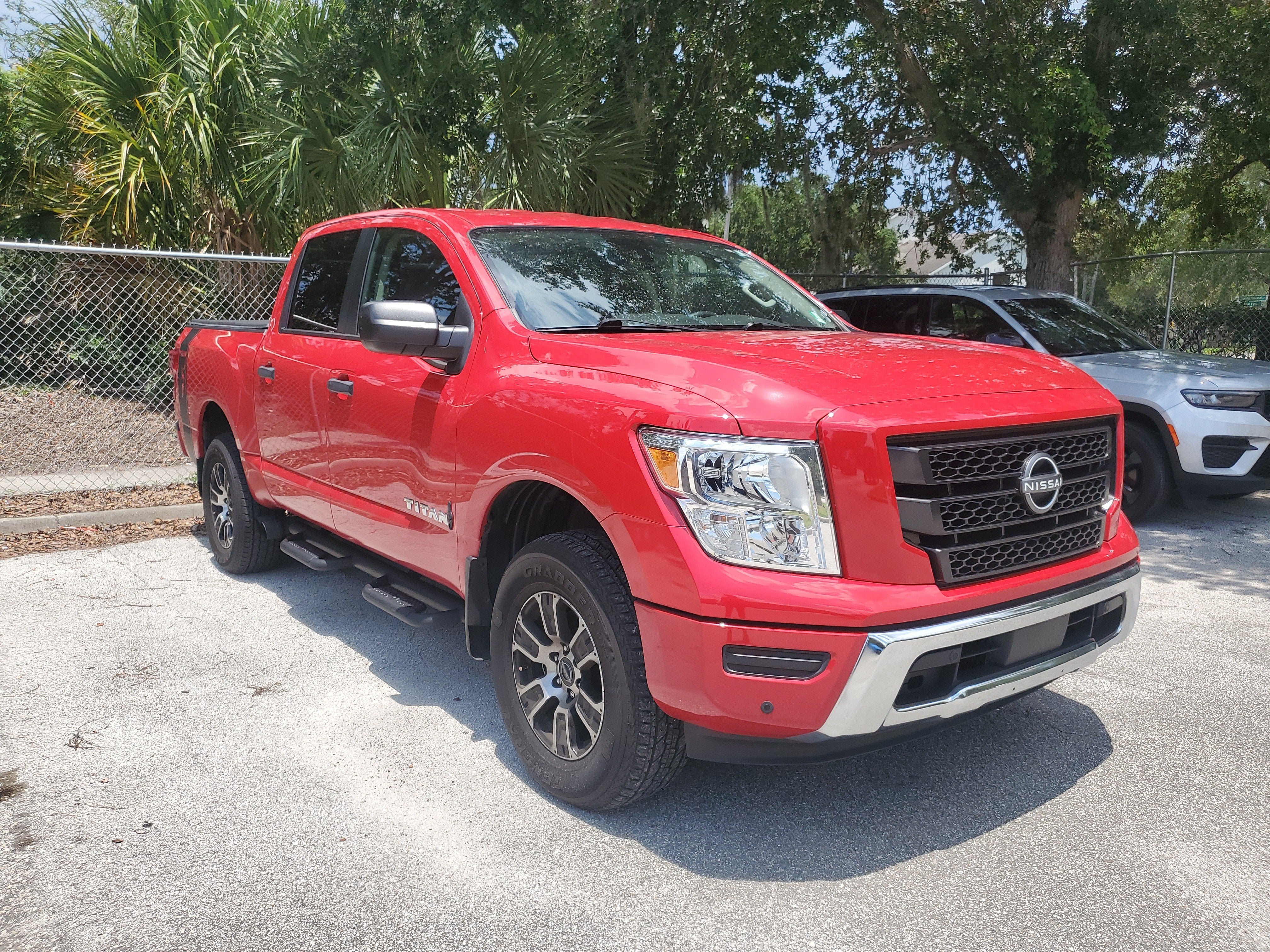 2024 Nissan Titan SV