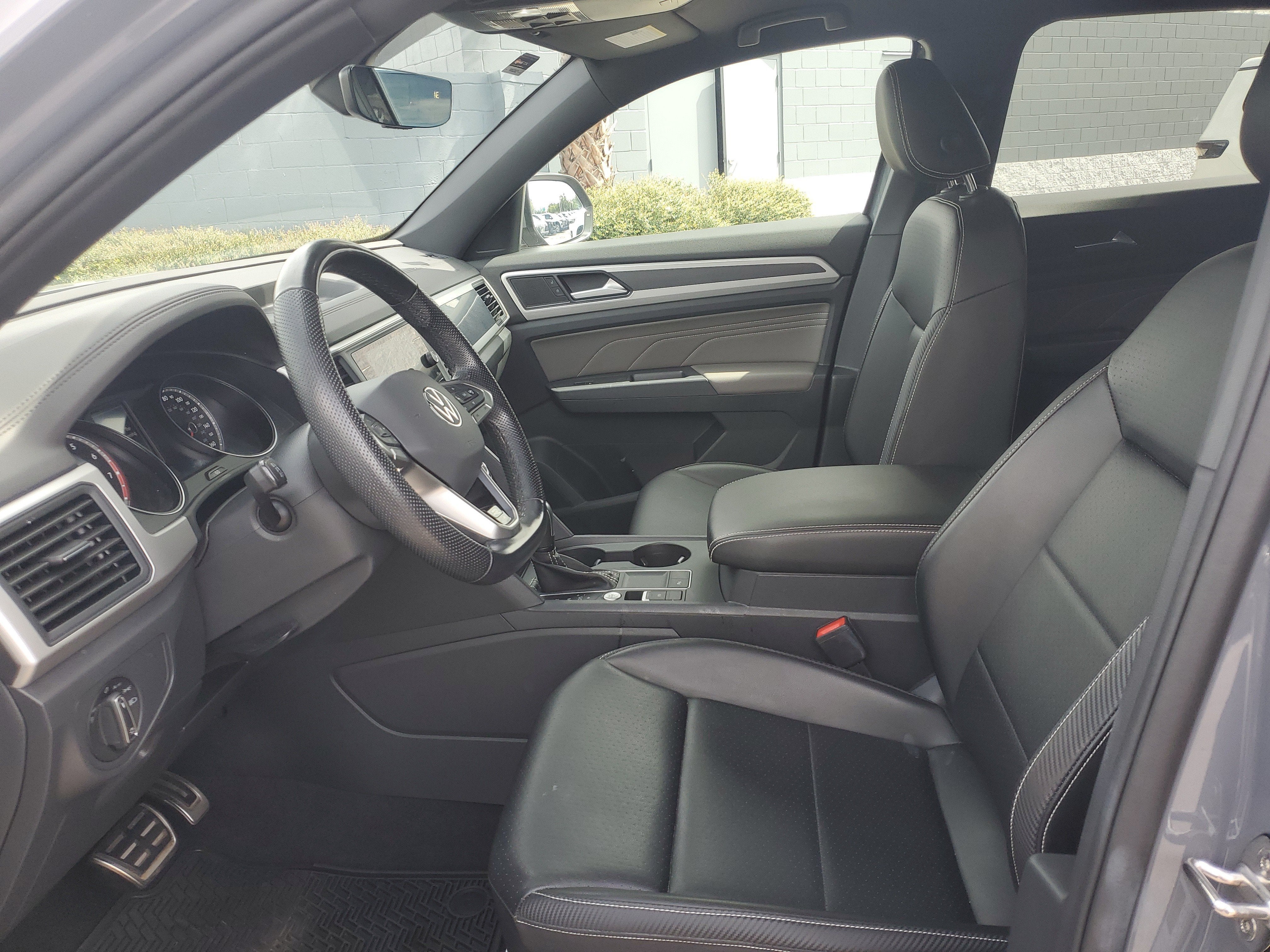 2021 Volkswagen Atlas Cross Sport 3.6L V6 SE w/Technology R-Line
