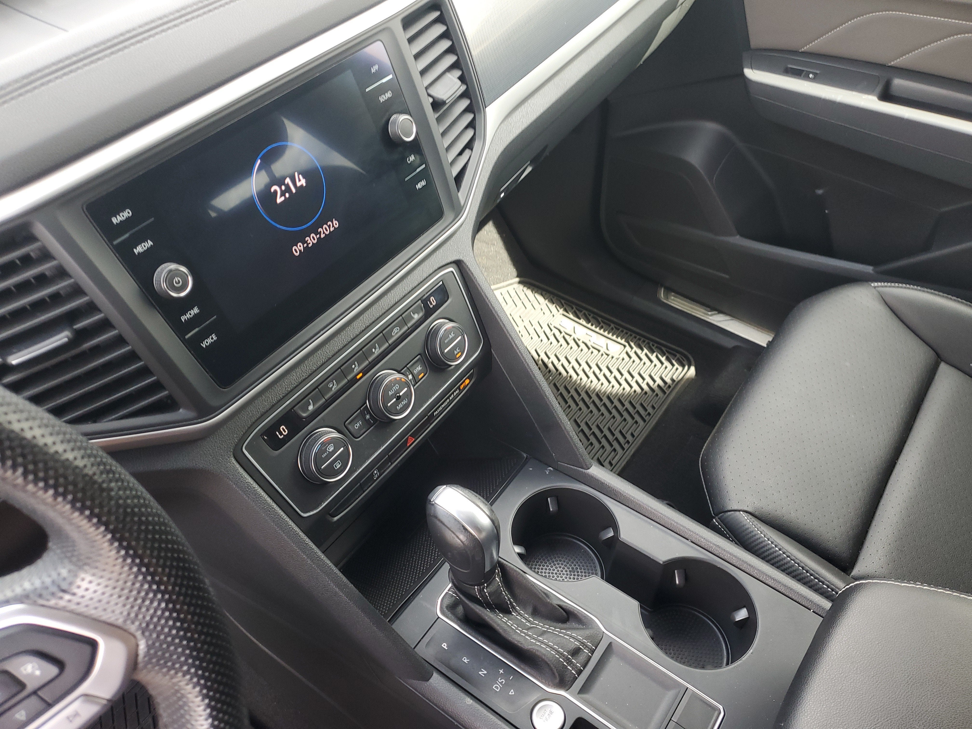 2021 Volkswagen Atlas Cross Sport 3.6L V6 SE w/Technology R-Line