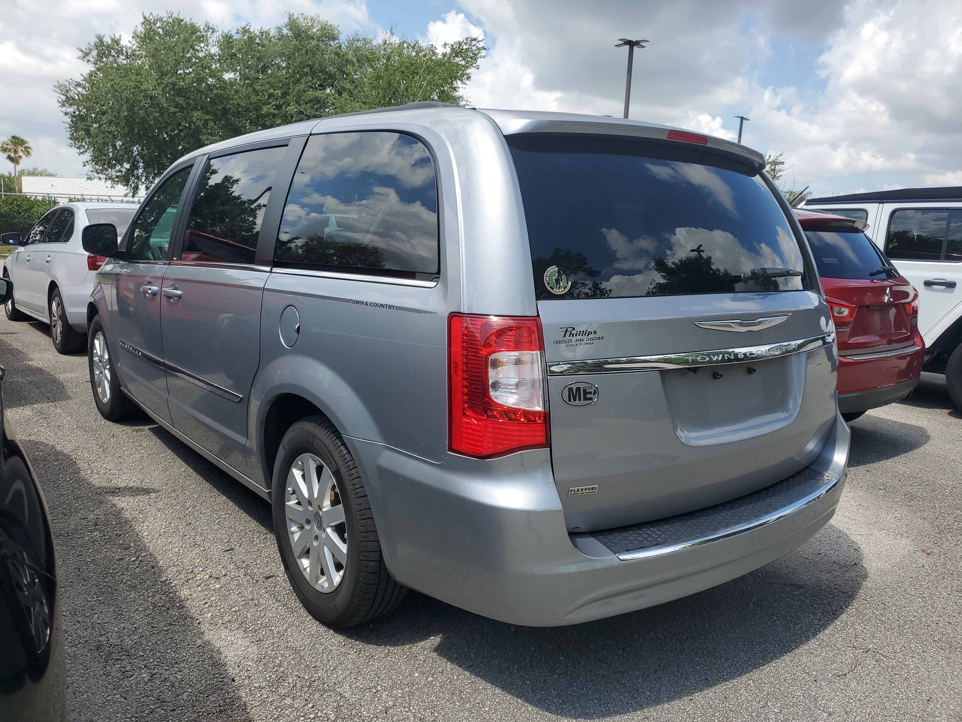 2014 Chrysler Town & Country Touring