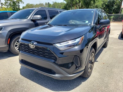 2025 Toyota RAV4 LE